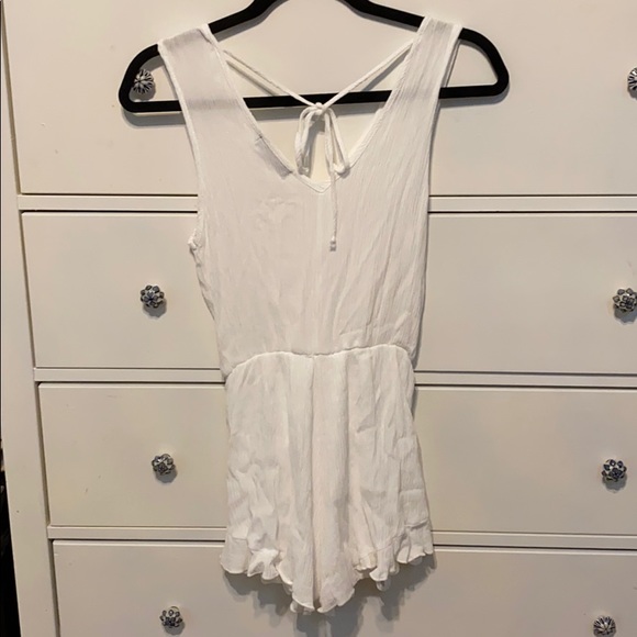 Short White Romper - Picture 2 of 4